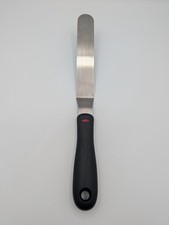 OXO Good Grips Bent Icing